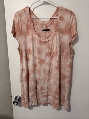Blush Tie-Dye V-Neck Tee